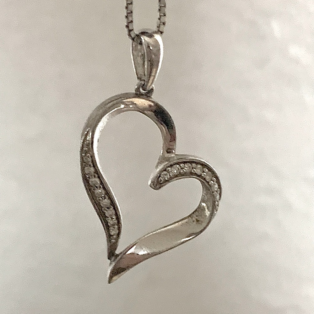 Sterling Silver Diamond Heart Pendant Necklace